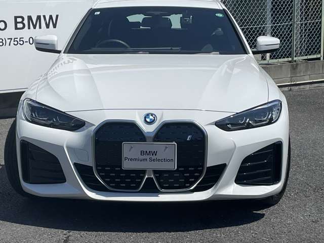 *初度登録7年以内の全車に2年間走行距離無制限保証を付帯/最大4年間の保証を可能*