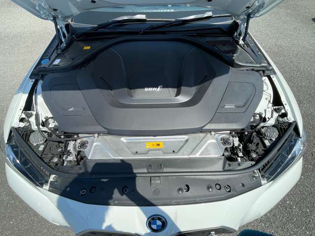 *安心してお買い求めいただけますよう、全車BMWメカニックによる、ご納車前整備を入念に行います。別途で追加費用など掛かりません*