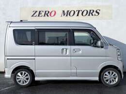 【各メーカーのお車を展示】トヨタ・ダイハツ・スズキ・ホンダ・スバル・マツダ・日産・国内各メーカーを展示しています。安い軽・燃費の良い車・荷室が広い車・広い軽・悪路に強い軽・などなど展示中です。