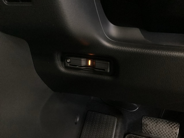 ETC車載器。納車前にセットアップし、お渡しいたします。※別途料金かかります。