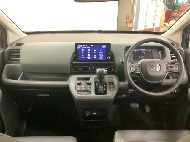 ホンダセンシング機能では衝突軽減ブレーキや、安全運転を支援する機能が盛りだくさん！毎日の運転に安心を届けます