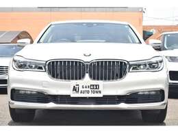 低プライス、高品質のお車を随時25台以上展示しております★注文販売も行っておりますのでお気軽にスタッフ迄お申し付け下さい♪