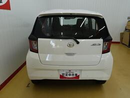 人気カラーのホワイトのミライースが入りました。