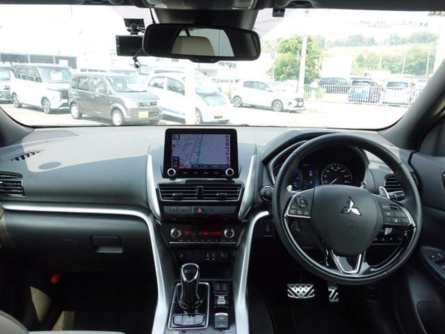 シンプルで使いやすいインパネ周辺！