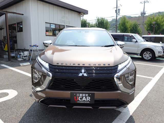 LEDヘッドライトとフォグランプが暗い道でも明るく照らしてくれます！安心してドライブが出来ます！