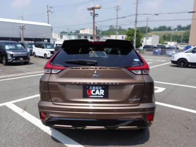 マルチアラウンドモニター付！車庫入れをサポート！