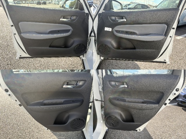 ☆ドアライニング☆大きく目立つ傷もなく状態も綺麗です☆