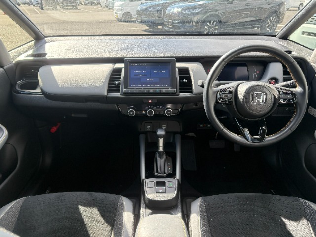 ☆見やすく分かりやすいメーター周り☆ひと目で瞬時におクルマの状態を確認できます☆