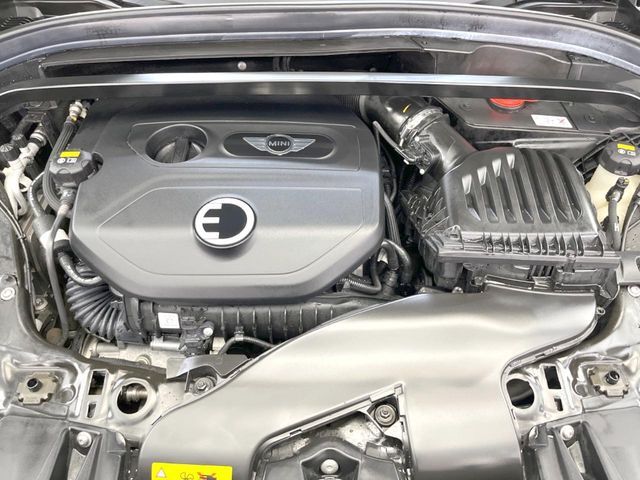 ●当店では、各メーカーの専用診断テスターを導入。国家資格を持つテクニカルスタッフも常駐しておりますので、万が一の際にも安心してご利用いただけます。