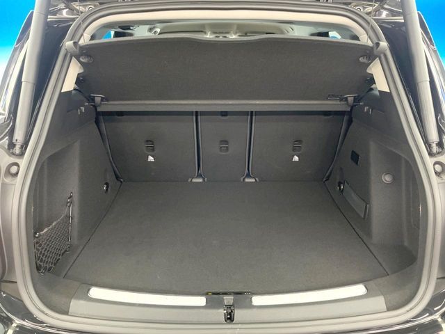 ●トランクルーム：趣味が広がる収容スペース！これだけの広さがあればお買い物やレジャーなどにも最適です！使用感も少なくきれいな状態を維持しております。