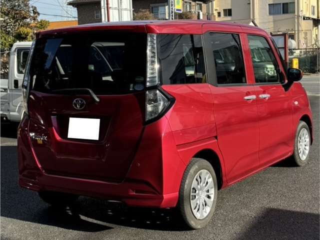 ご納車前に整備点検を実施致しております。整備費用は一律料金ですので追加料金などは一切ございません。