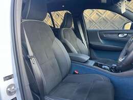 展示前には全車、内外装を厳しくチェックしておりますが、万が一見落とし等があってはダメなので、外部検査員によるチェック（カーセンサー認定）で更に厳しーくチェック済み＾＾