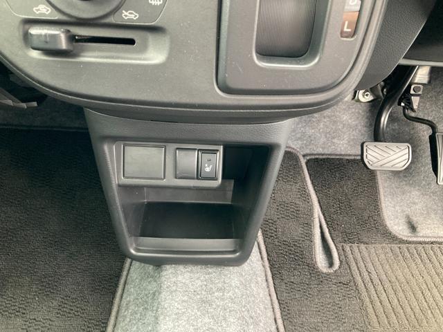 アルト　？2型　令和2年7月登録　走行43304km　衝突被害軽減ブレーキ　後退時ブレーキサポート　前後誤発進抑制機能　カーナビ　TV　バックカメラ　前方ドラレコ　リモコンキー　マニュアルエアコン