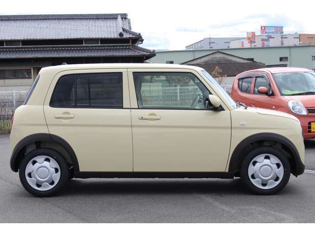 【軽の森泉北店】に掲載されていないお車でも、ご希望の車種やお好みの色・グレードを仰って頂いたらお取り寄せも可能です！ お気軽にご相談下さいませ★
