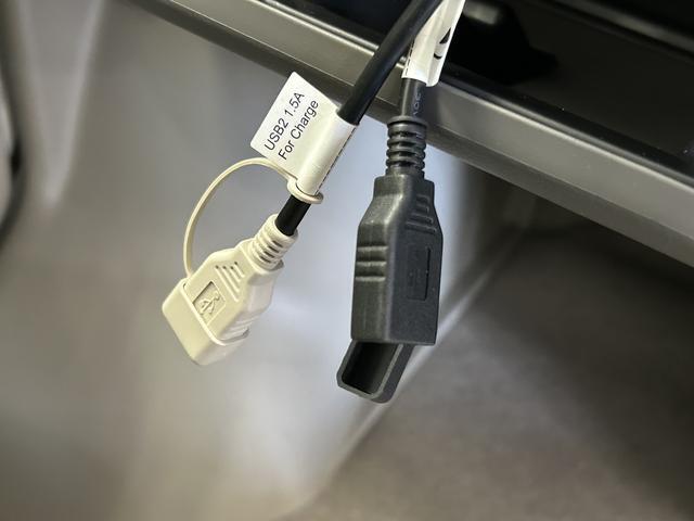 オーディオ接続可能USBソケット