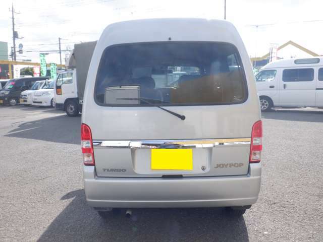 ★当店の強み★　内装も、格安車でも気持ちよく御乗りいただくために徹底したクリーニングを実施します。自慢の仕上がりでご満足いただいております。