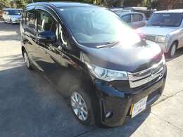 お車の販売だけではなく、車検整備・板金塗装の工場も完備、特に修復車は安全安心をモットーにテストを重ねてお渡ししております。そして、お客様が購入後も安心してお付合い出来るよう日々心がけていきます。