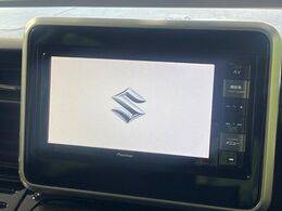 【純正ナビ】人気の純正ナビを装備。オーディオ機能も充実しており、Bluetooth接続すればお持ちのスマホやMP3プレイヤーの音楽を再生可能！毎日の運転がさらに楽しくなります！！