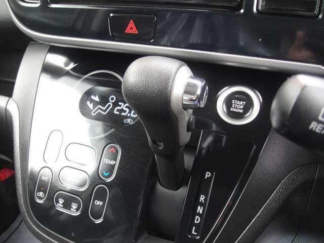 インパネCVTなので運転も楽々！！
