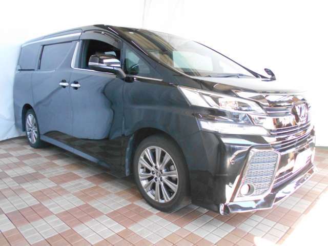 ☆　★　☆　★　　　納　得　の　内　外　装　仕　上　げ　済　み　車　　　☆　★　☆　★トラストでは外装の修理はもちろん、内装汚れやシートシミの除去、フロアマットの洗浄等行ってから販売しております！