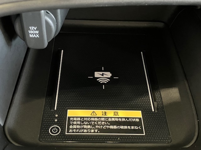 置くだけ充電が可能です！