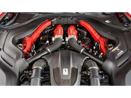 3.9L V8ツインターボエンジン。600PSを発揮します