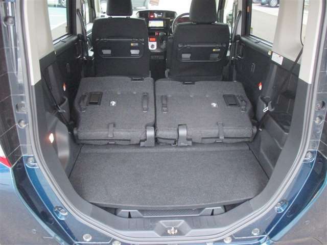 二列目倒せばさらに広々