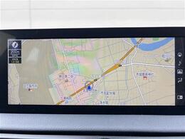 【純正ナビ】専用設計で車内の雰囲気にマッチ。ナビ利用時のマップ表示は見やすく、いつものドライブがグッと楽しくなります。