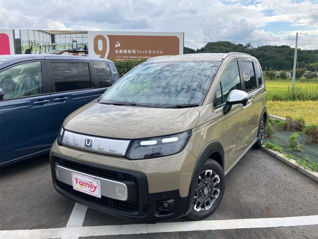 【オールメーカー新車・未使用車 取り扱い専門店】 岐阜県内に3店舗展開中！！ 県内最大級の総在庫1,000台の大型展示場でお待ちしております♪