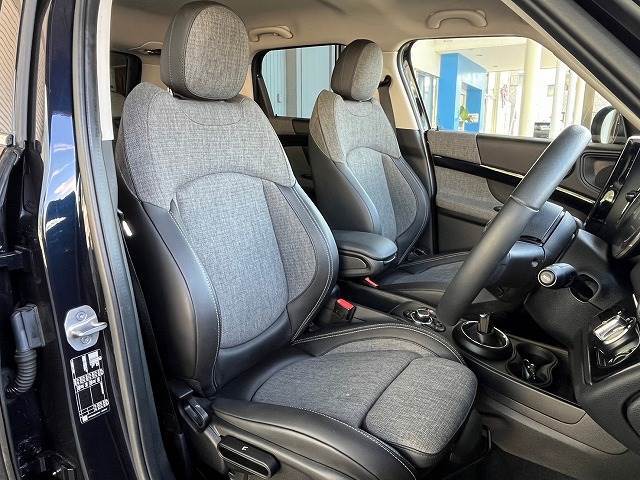 車内もキレイで嫌な臭いもありません！ご納車後の臭いが付きにくくなる「空気触媒コーティング」もご用意しております。愛車を大切に乗って頂く、お子様がいらっしゃるお客様にご好評いただいております。