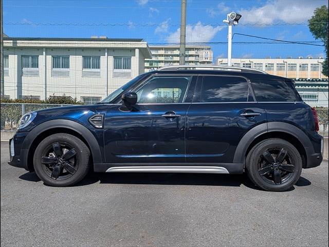 車検・点検サポート付きの更新型の「MINISワランティ-」。最大13年、10万キロまで更新可能です。保証項目は最大247項目！！