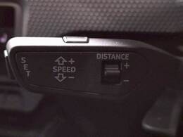 【クルーズコントロール】装備車両です。遠距離ドライブの高速道路などでは大活躍で疲労軽減に役立ちます。