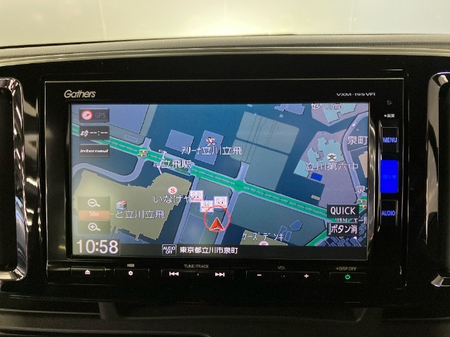 高精細画面で操作がしやすいホンダ純正ナビを装着しています。
