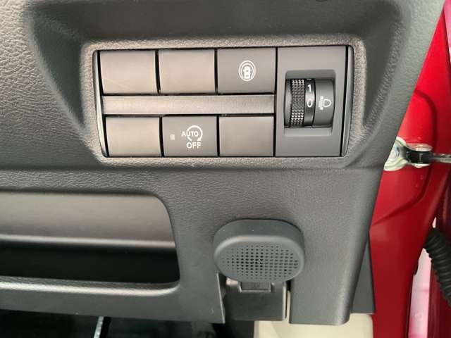 [スイッチ]装備の操作スイッチは使いやすくまとめられています☆