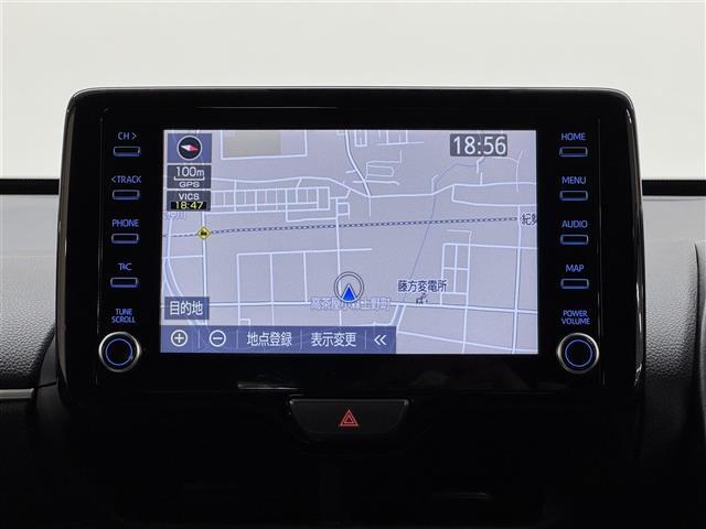 【純正8インチナビ】人気の8インチナビ（純正）を装備。マップ表示も見やすく、操作性も◎。Apple CarPlay、AndroidAutoにも対応。