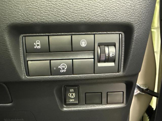お車に合わせて無料保証以外にも、保証範囲、期間、距離を拡充させた有料保証もご用意しております！中古車の購入が初めてで不安・・・というお客様もご安心ください！