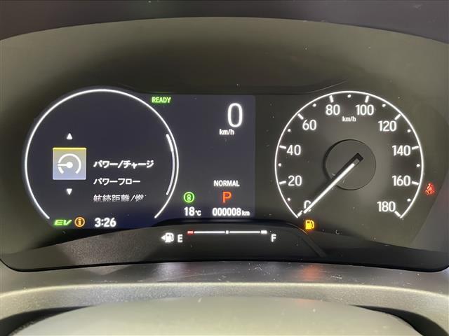 【　メーター　】メーターまわりも鮮やかに照らし出され、デザイン、安全性ともにバッチリですね♪