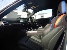 全国納車可能です。最寄りのBMW正規ディーラーにて、保証修理可能です。遠方のお客様もご安心ください