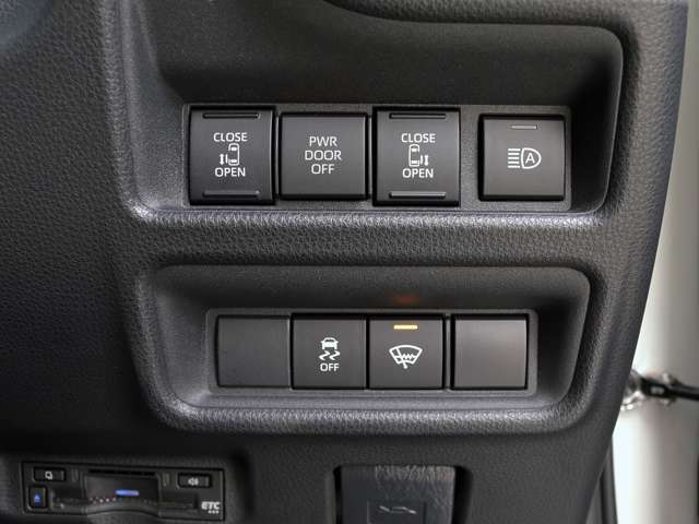 カーセブン札幌南店は全国に向けてインターネットでの販売にも力を入れております。提携の陸送会社にて全国ご納車が可能でございます！