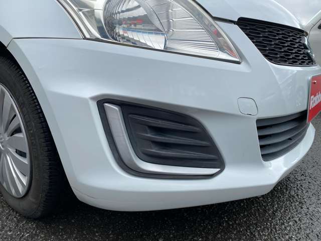 フロントバンパー