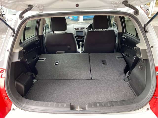 シートアレンジ次第でさらに広々使うことが出来ます