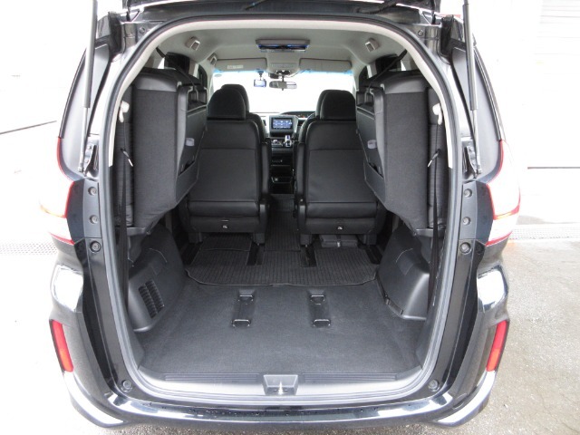 内装、外装、エンジンルームの隅ずみまでクリーニングを実施してお渡しします！プロが仕上げをしましたからピッカピカですよ～！点検整備もきっちり実施いたします。