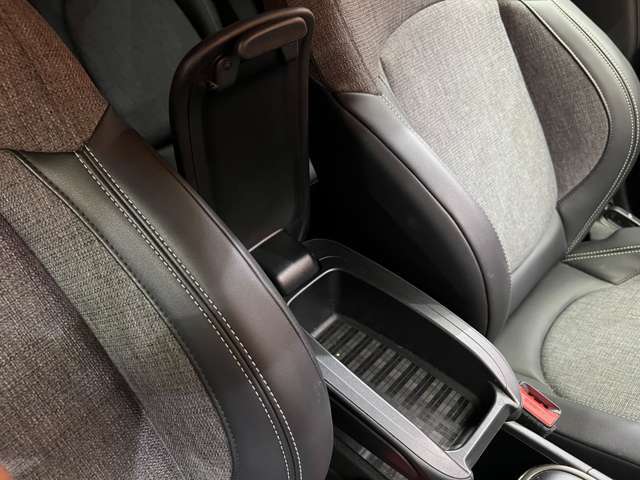 バックオーダーをご利用いただければ、希少なお車や、特定の装備のついたお車など、お客様からのご要望に応じて全国ネットワークからお探しさせて頂きます
