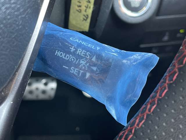 ◆【レーダークルーズコントロール】アクセルを踏まなくても、設定した速度で走行できます！先行車との車間距離を適切に維持する追従走行の機能も有しています。機能には限界があるためご注意ください。