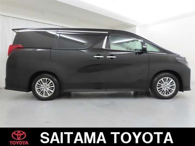 トヨタの「ロングラン保証」付き。メ-カ-を問わず、走行距離無制限、埼玉トヨタで中古車をお買い上げいただいたお客様に安心で快適なカ-ライフをお約束する1年間の保証です。有料で延長もできます。