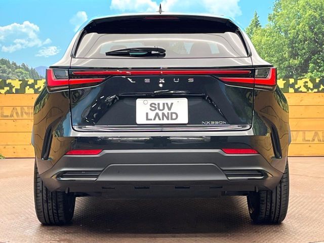 安心の最長10年・走行無制限保証（有償）をご用意。保証内容も充実はもちろん、無料点検＆オイル交換や、年中無休の全国・24時間ロードサービスも付帯されておりますのでご安心下さい。