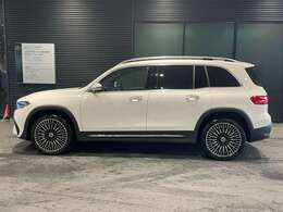 【高速道路から降りてすぐ】東名高速道路の横浜町田IC出口を八王子町田方面に下りて分岐を二度右へ進み、100m先すぐ左手にございます。電車でお越しの方は、東急田園都市線の南町田グランベリーパーク駅です。