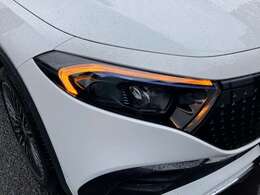 2階ショールームにはキッズスペースを完備しておりますので、お子様から目を離す事なくゆっくりと商談を進められます。是非ご家族皆さまでご来店下さいませ。メルセデス・ベンツの塗り絵などのおまけもあるかも？！