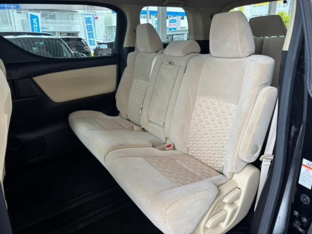 WECARSでは各商談席に大型モニターをご用意しております！見やすい大画面でゆったりと全国の在庫をご覧いただけます！是非ご来店お待ちしております！