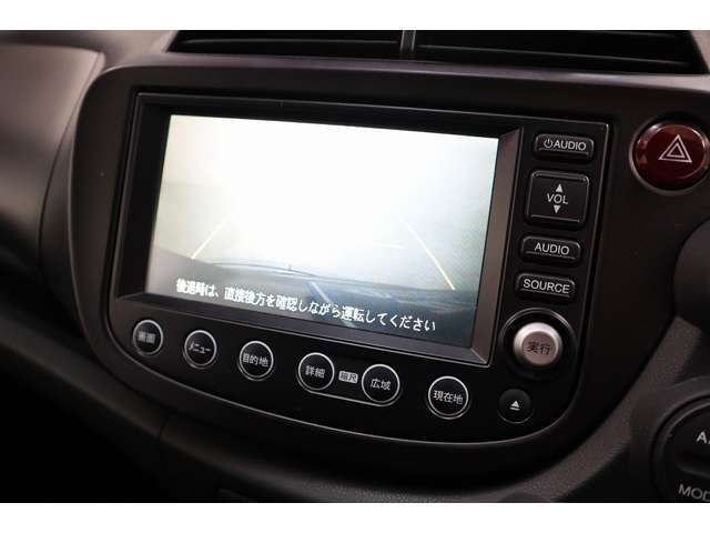 購入した車にオプションをつけた場合分割払いはどうなるの？　購入時に限り、新品ナビ・オーディオなども含め分割払いが可能となっております。詳しくは当店までご連絡ください！！
